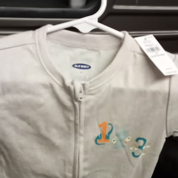 2 piece Toddler PJs - Picture 2 of 8